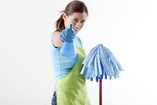 Carpet cleaners in Shoreditch providing transparent pricing for a local flat